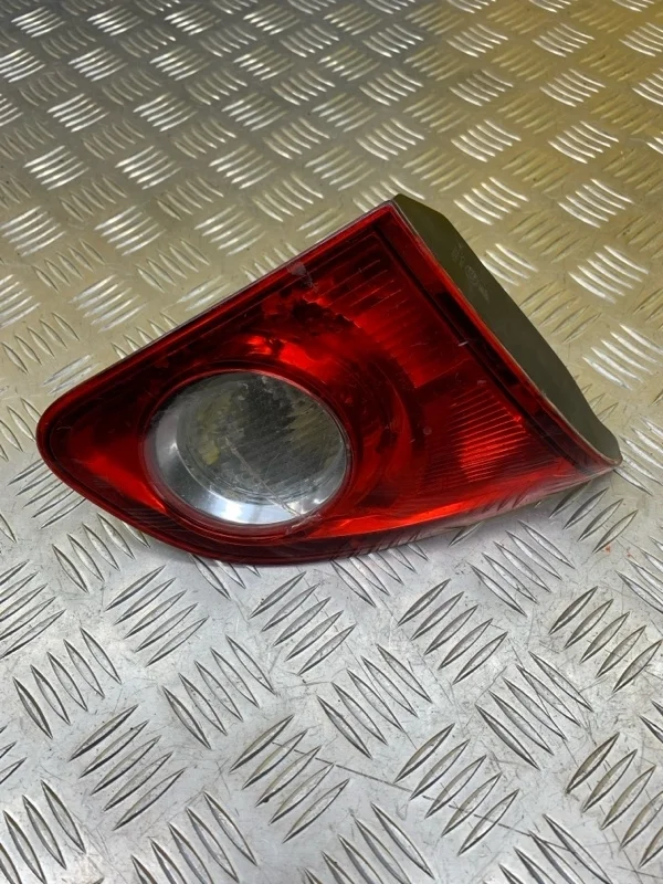 Фонарь крышки багажника левый Nissan Qashqai (J10) 2006-2013 2009 26555JD800