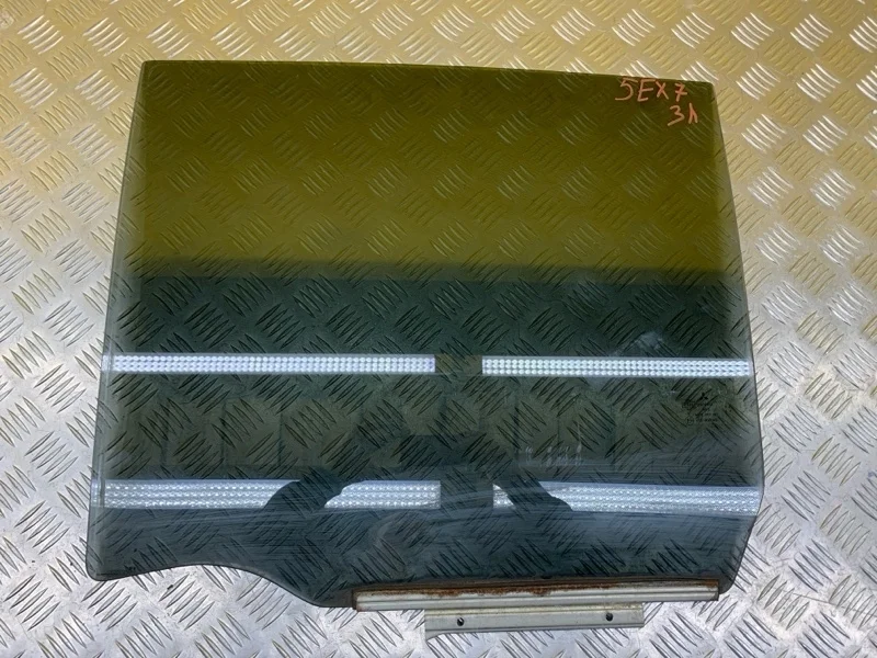 Стекло двери задней левой Mitsubishi L200 (2006-2015) 2006 MN182275 ПИКАП 2.5 D 4D56