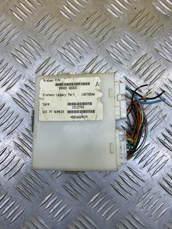 Блок электронный Nissan Pathfinder (R51M) 2004-2013 2010 98800EB300 2.5 D YD25DDTI