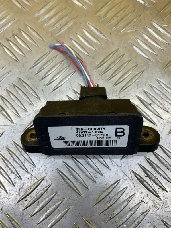 Датчик ускорения Nissan Pathfinder (R51M) 2004-2013 2010 479311JB0A 2.5 D YD25DDTI