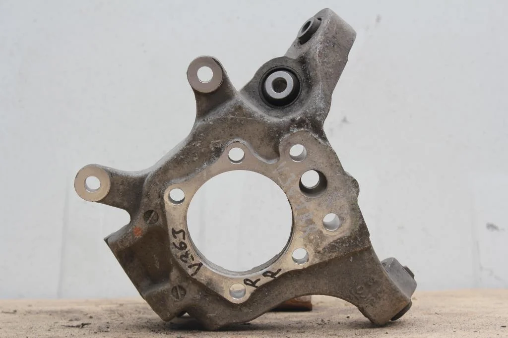 Б.у. цапфа NISSAN SKYLINE V36 NISSAN SKYLINE V36