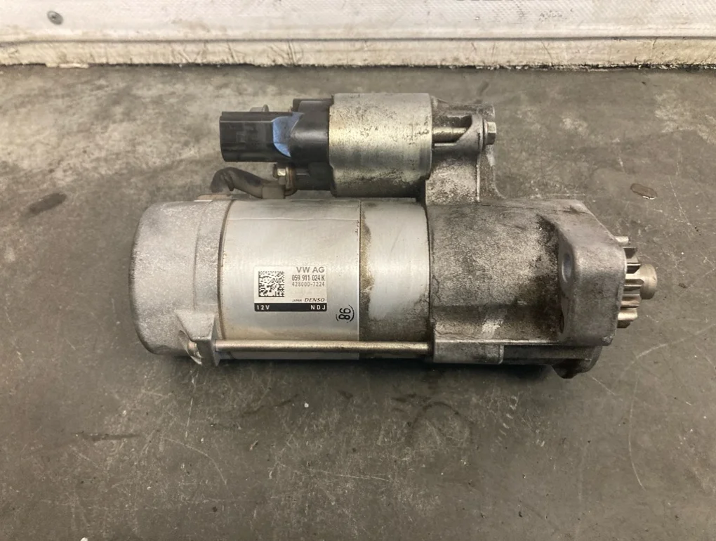 Стартер Volkswagen Touareg 2015 7P