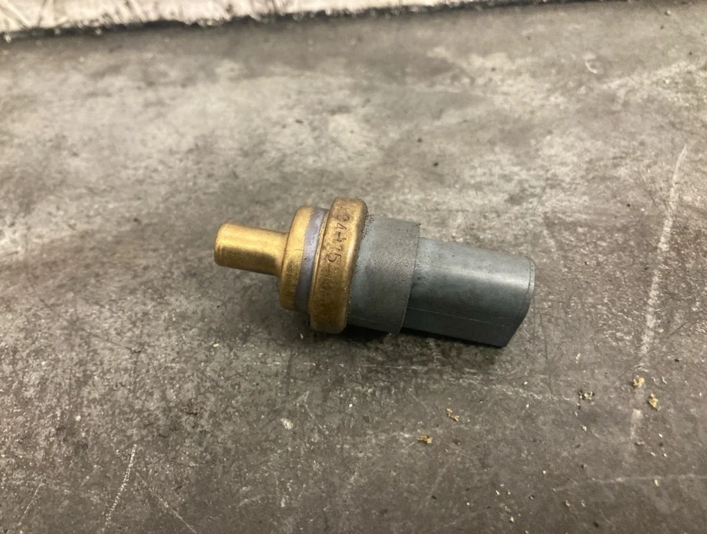 Датчик температуры Volkswagen Touareg 2015 7P