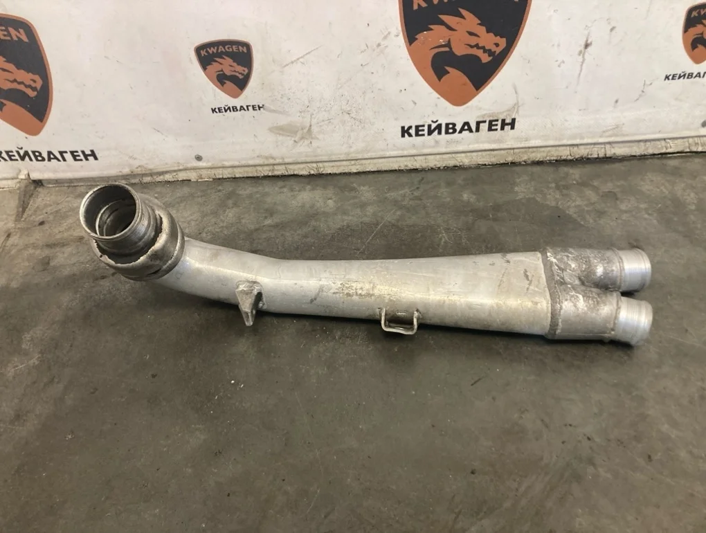 Патрубок интеркулера Audi Q7 2008 4L