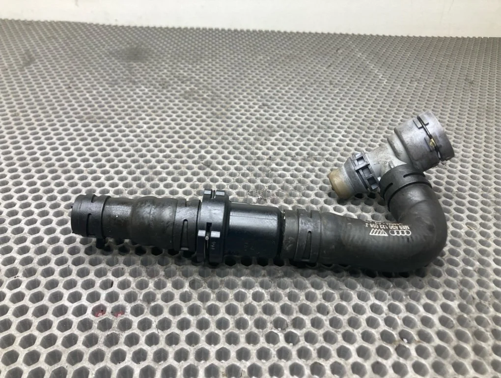 Патрубок термостата Audi A6 2014 C7