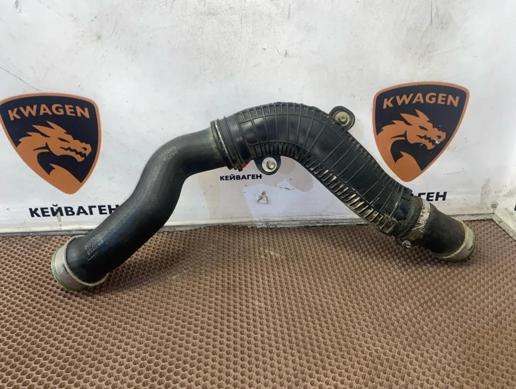 Патрубок интеркулера Volkswagen Tiguan 2009 5N