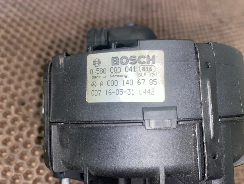 Насос воздушный Mercedes-Benz -Class 2013 W212