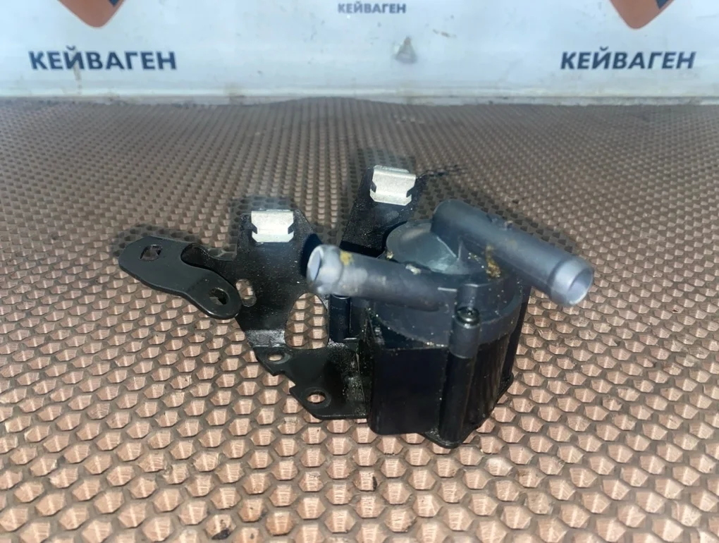 Помпа Peugeot 3008 2010 T7