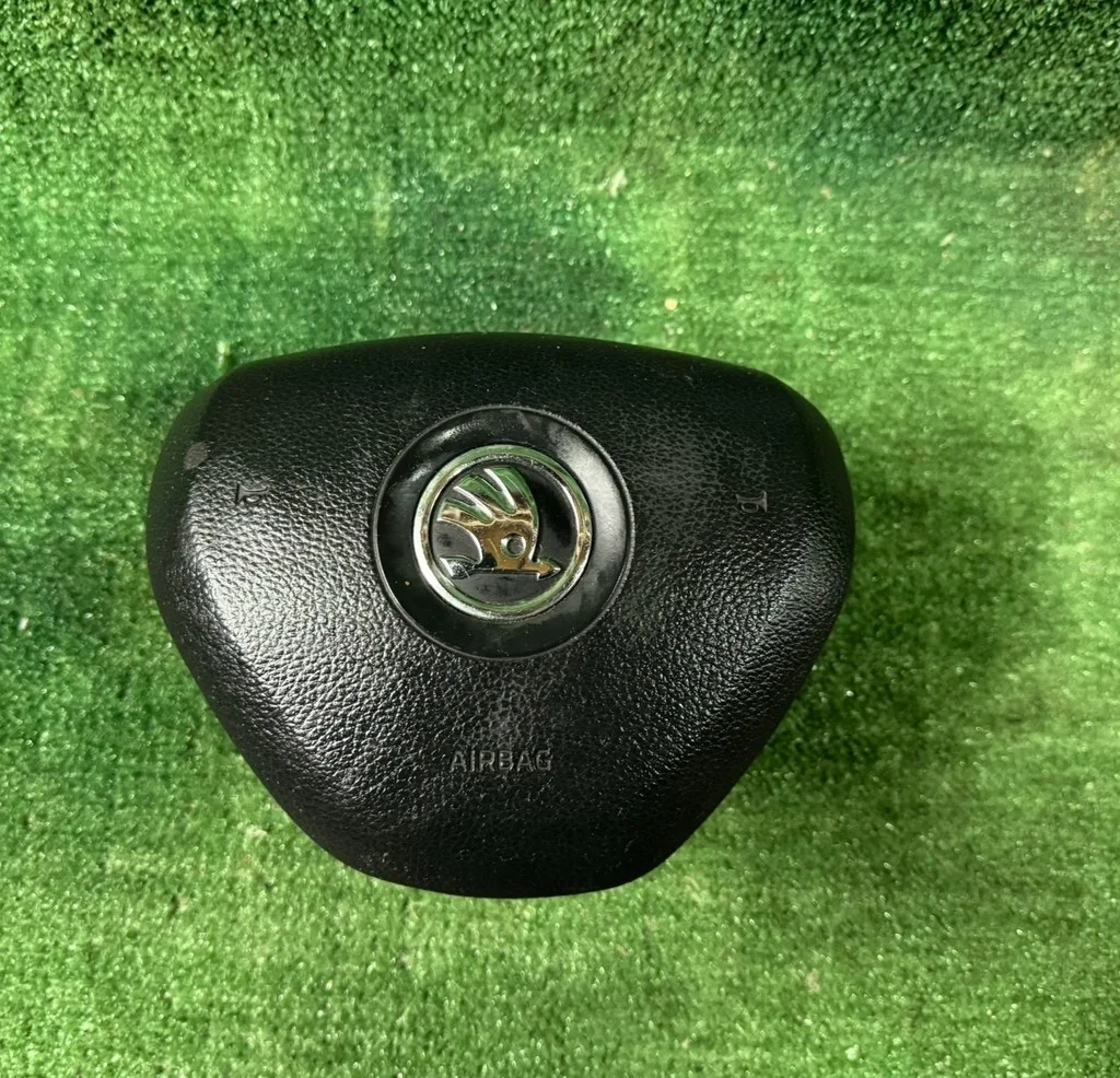 Б.у. подушка безопасности водителя SKODA RAPID SKODA RAPID