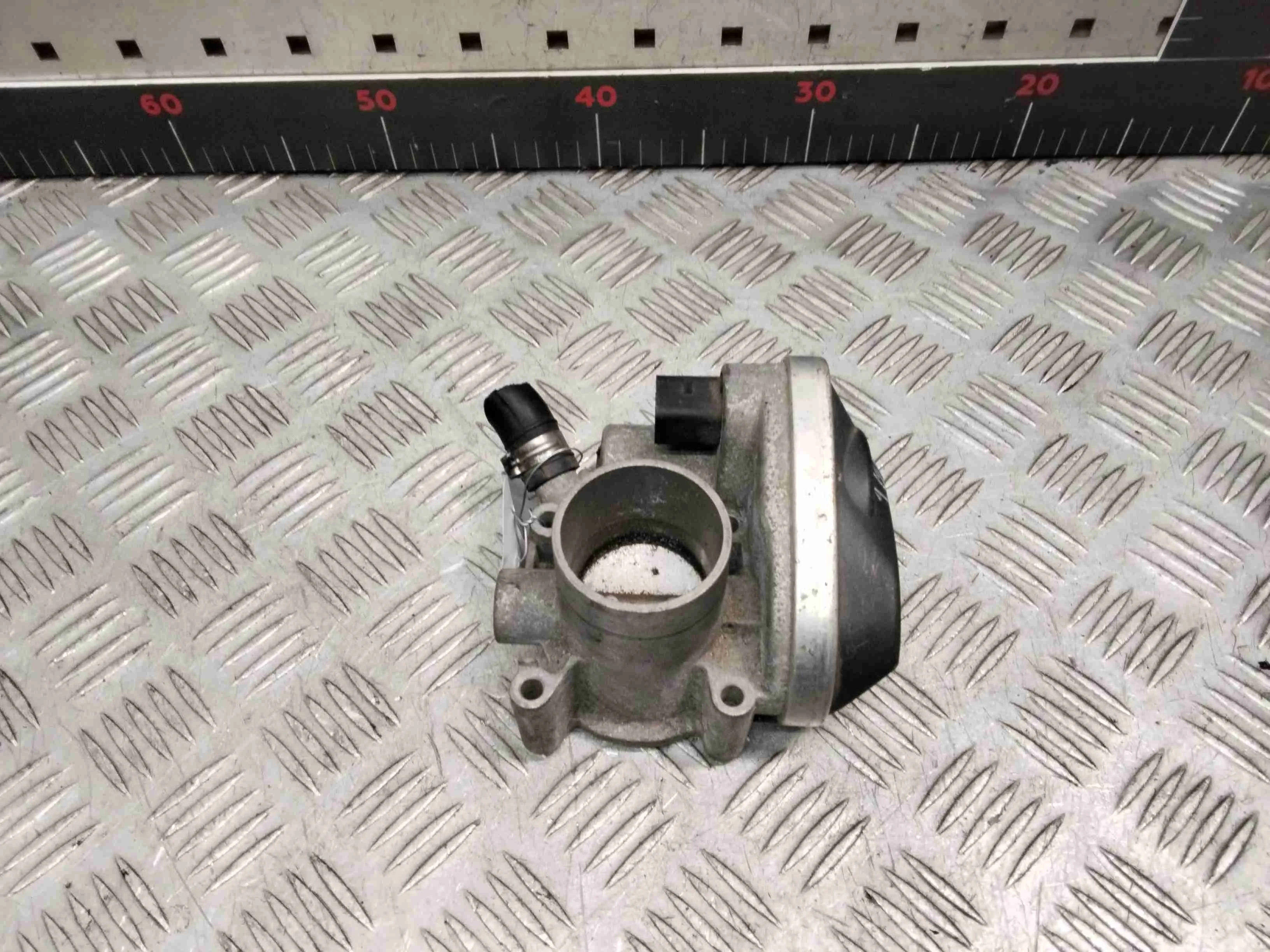 Заслонка дроссельная Volkswagen Golf Golf IV (1J) 1997-2004 2001 1,4 Бензин МКПП Хэтчбек.