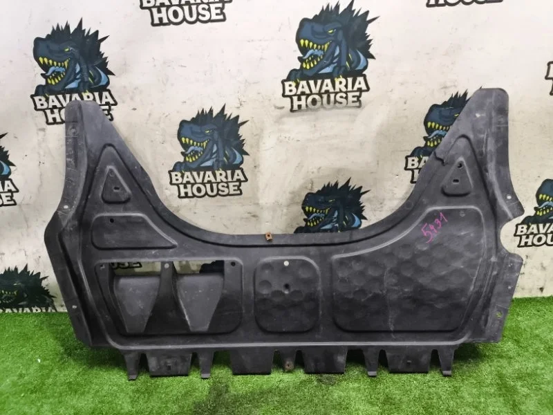 Защита двигателя Volkswagen Passat 2012 3C8825235 B7 CAXA