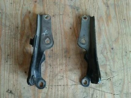 Б.у. петля капота (2шт) MITSUBISHI PAJERO SPORT K94W MITSUBISHI PAJERO SPORT K94W