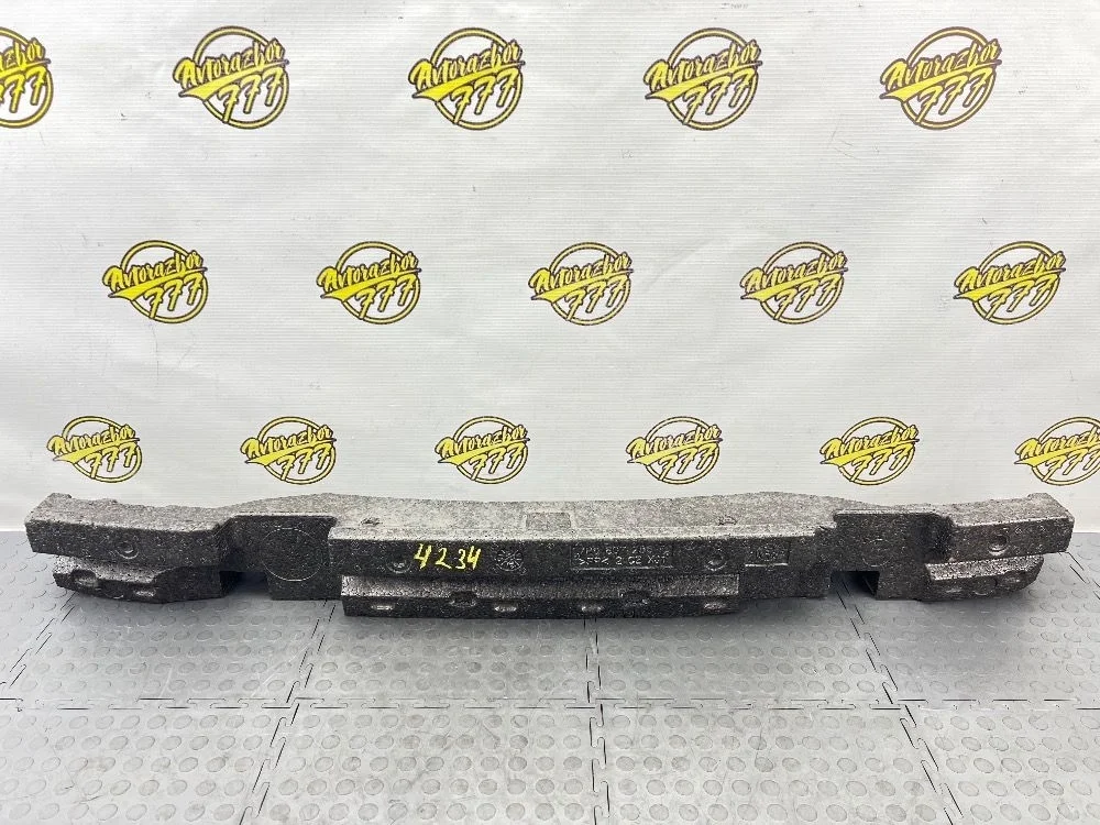 Наполнитель заднего бампера Volkswagen Touareg II рестайлинг (2014—2018)