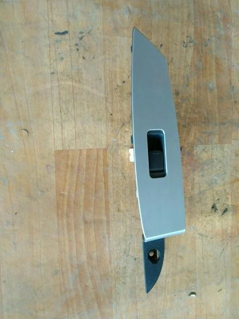 Б.у. кнопка стеклоподъёмника NISSAN MURANO Z50 NISSAN MURANO Z50