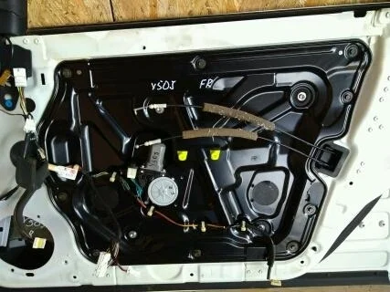 Б.у. стеклоподъемник NISSAN SKYLINE V36 NISSAN SKYLINE V36