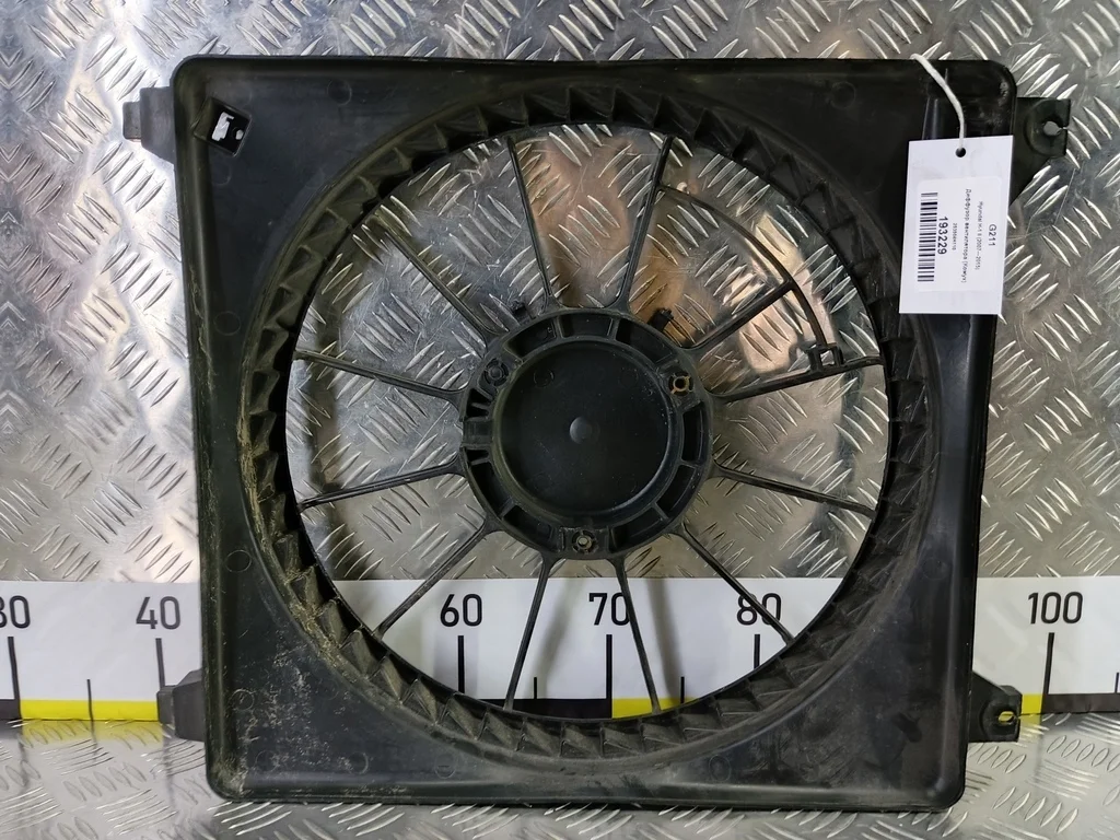 Диффузор вентилятора (Кожух) Hyundai Grand Starex