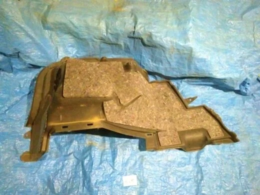 Б.у. обшивка багажника TOYOTA COROLLA ZRE151 TOYOTA COROLLA ZRE151