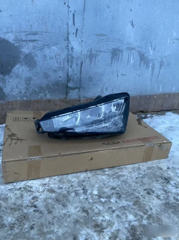 Фара светодиодная Skoda Rapid 2 дорест