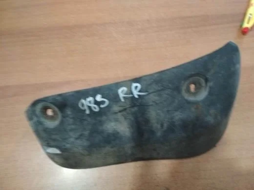 Б.у. брызговик MITSUBISHI PAJERO V98W MITSUBISHI PAJERO V98W