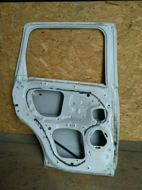 Б.у. дверь MITSUBISHI OUTLANDER XL CW5W MITSUBISHI OUTLANDER XL CW5W