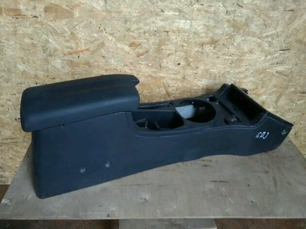 Б.у. подлокотник MITSUBISHI GALANT DJ1A MITSUBISHI GALANT DJ1A