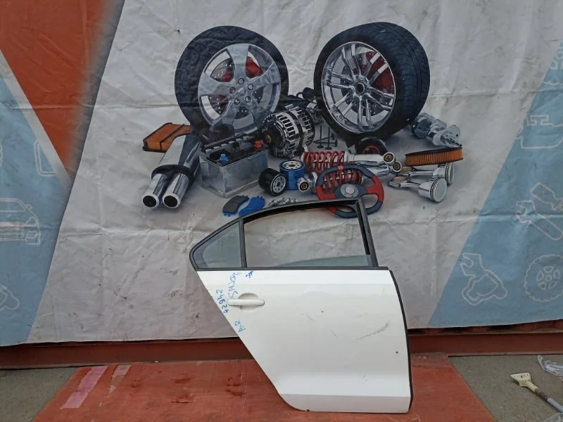 Дверь Volkswagen Jetta 6 2015 5C6833056A 5C6 1.4 CAXA, задняя правая