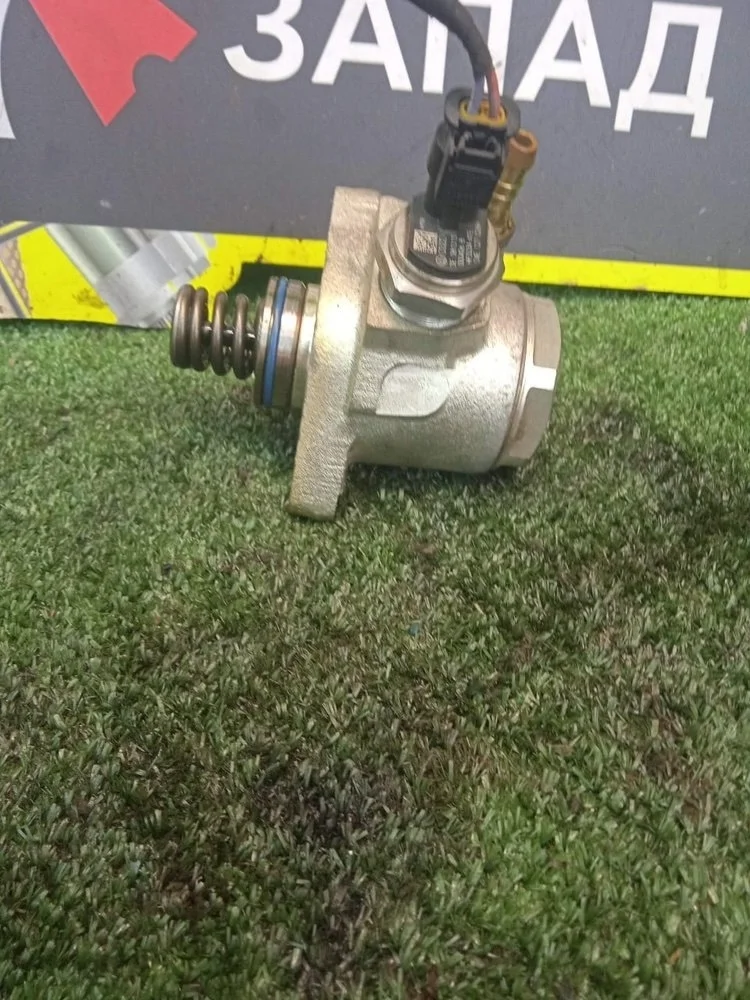 Тнвд Audi A3 2016 04E127026H 8V CXS