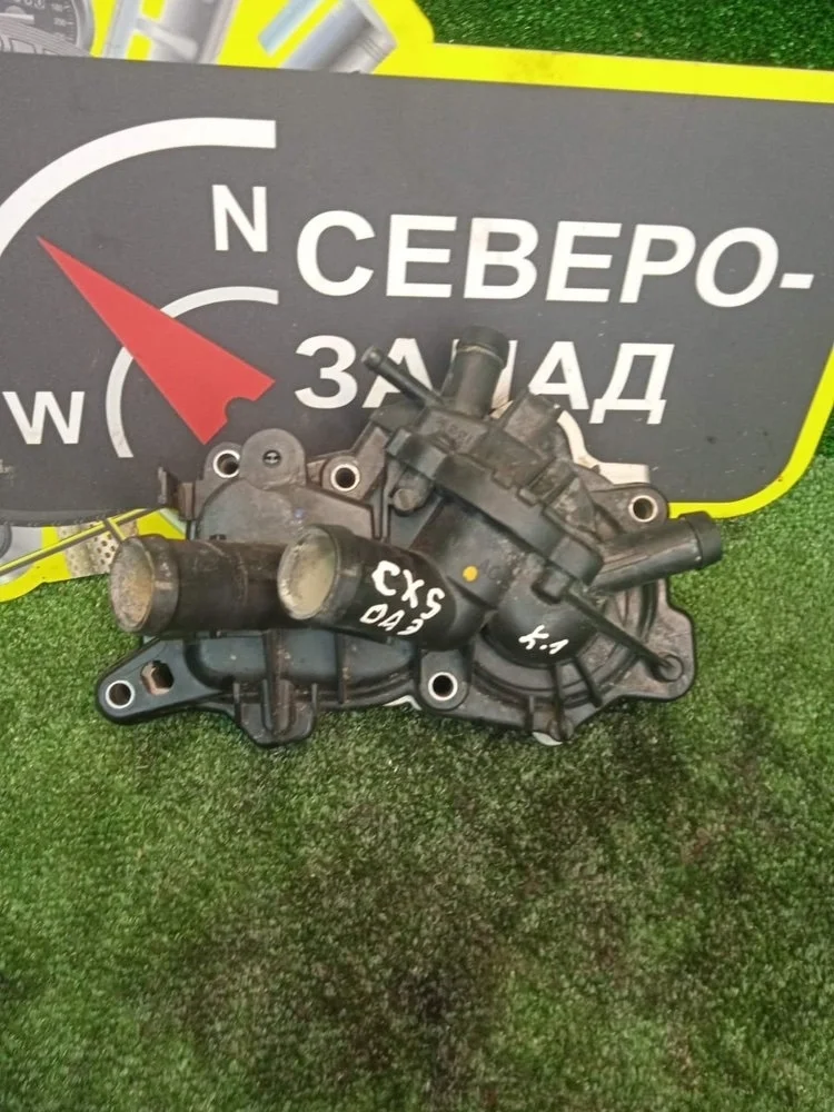 Корпус термостата Audi A3 2016 04E121121E 8V CXS