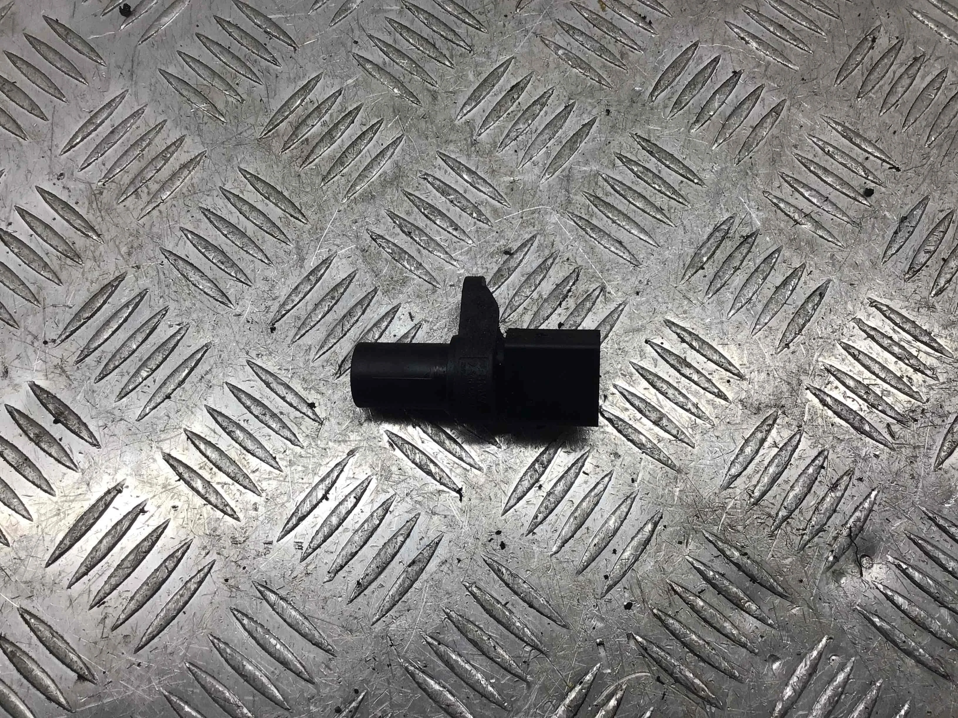 Датчик распредвала BMW 3-Series 3-Series E90/E91/E92/E93 2005 - 2010 бензин 2.0 i Механика Седан