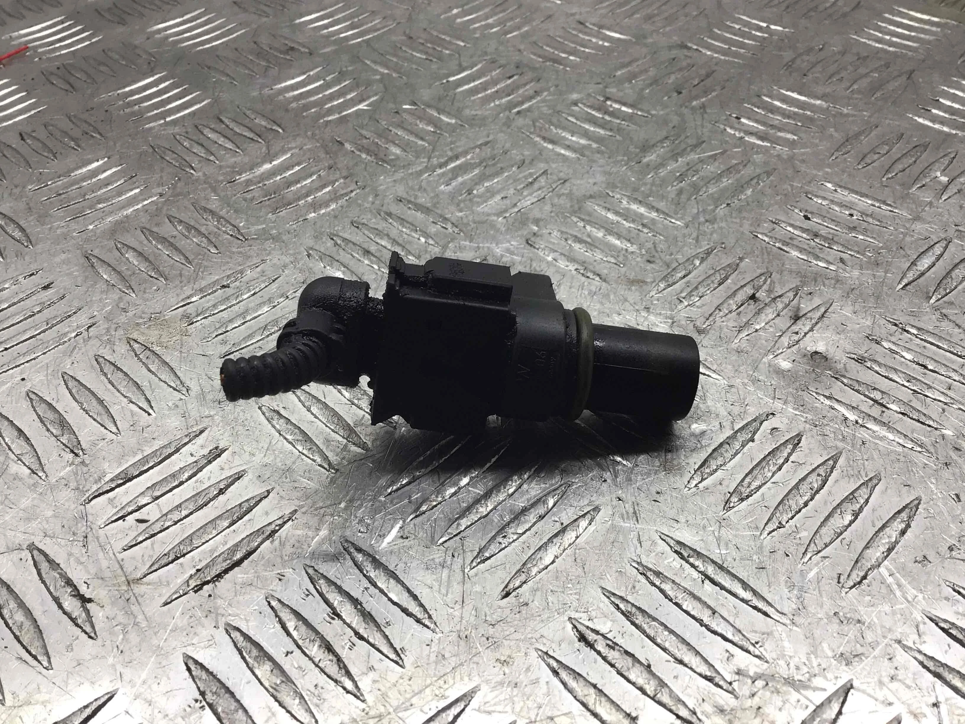 Датчик распредвала BMW 3-Series 3-Series E90/E91/E92/E93 2005 - 2010 бензин 2.0 i Механика Седан