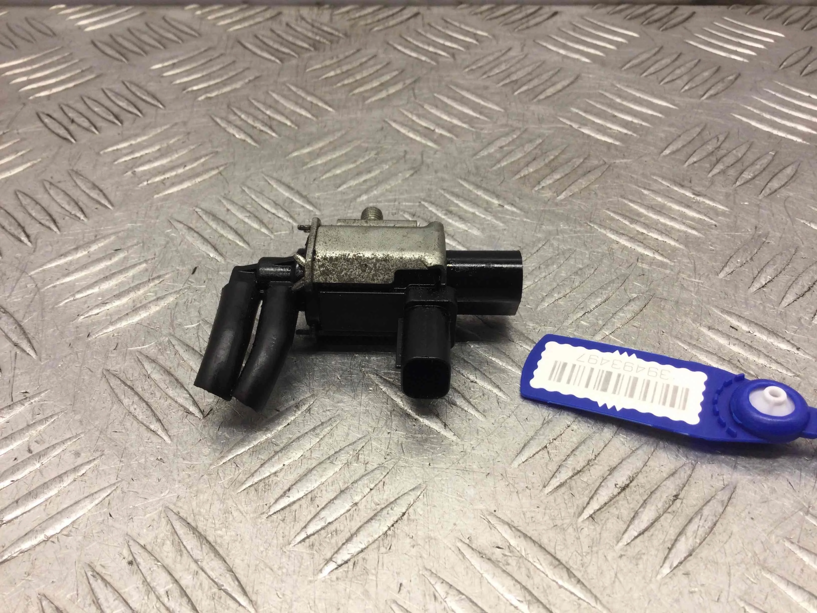 Клапан электромагнитный Ford Focus 2 поколение (2005-2008) бензин 2.0 i Механика Седан