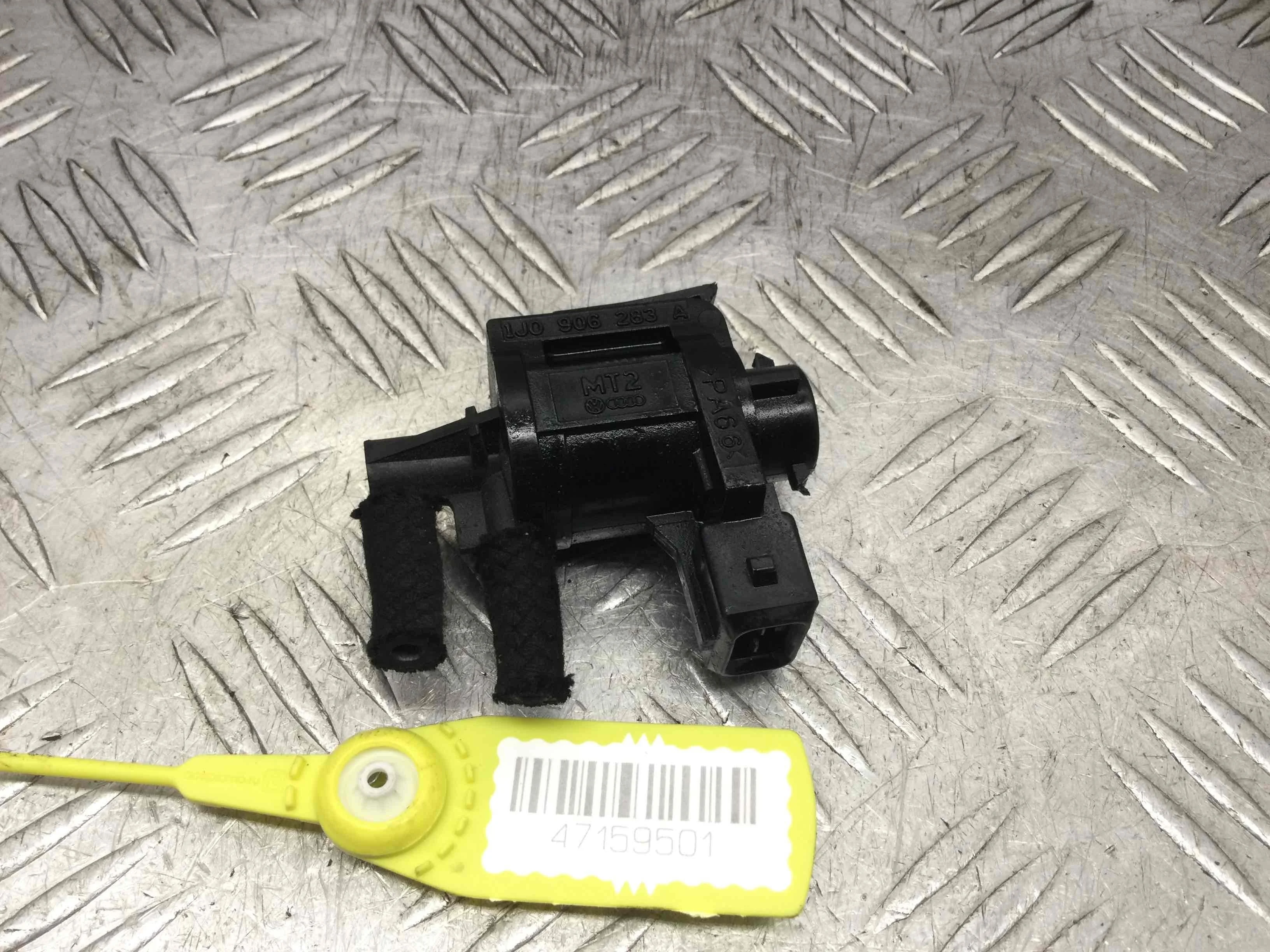 Преобразователь давления (соленоид наддува/EGR) Volkswagen Passat B5 (1996-2000) дизель 2.5 TDI Механика Седан