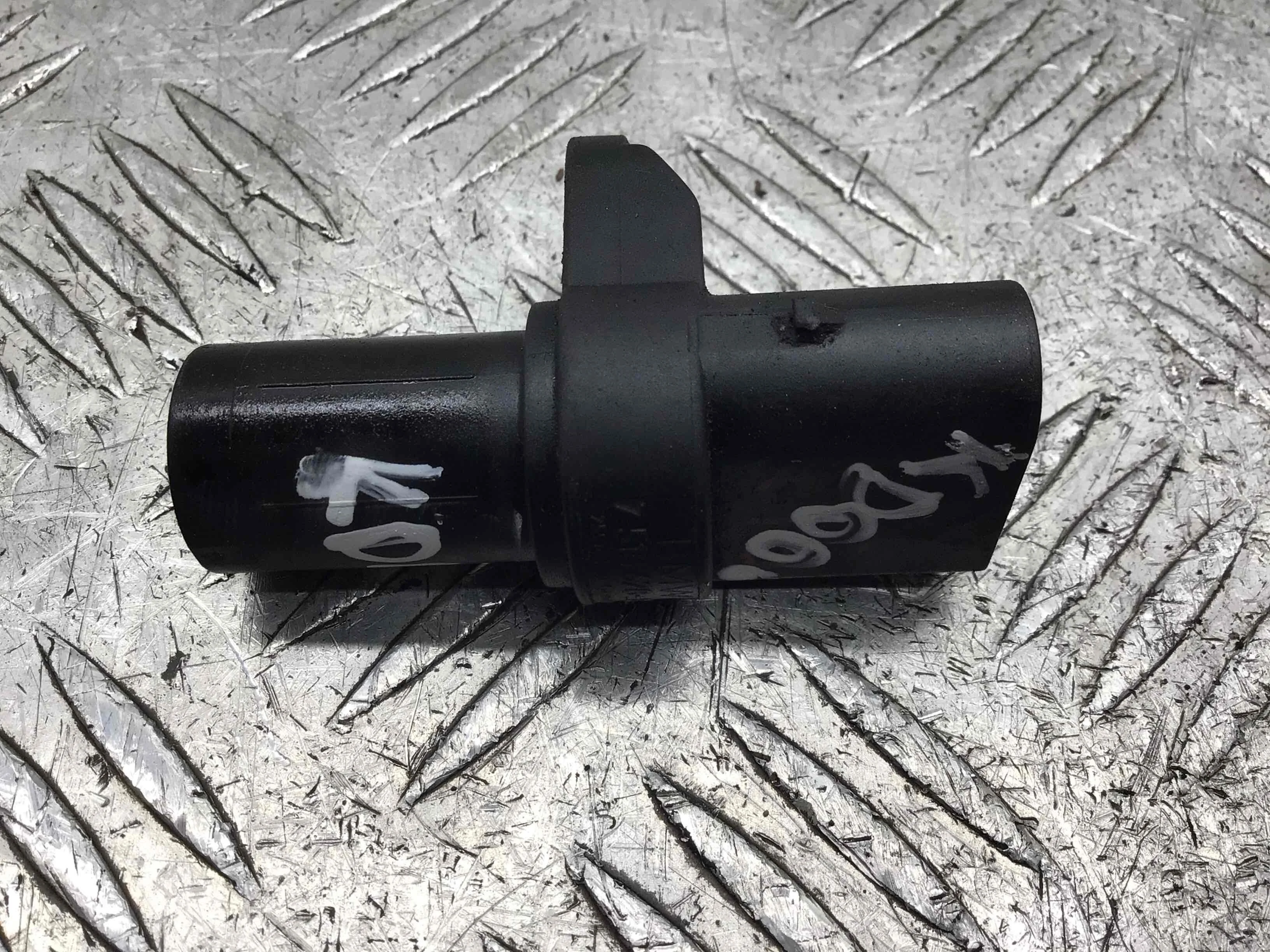 Датчик распредвала BMW 3-Series 3-Series E90/E91/E92/E93 2005 - 2010 бензин 2.0 i Механика Седан