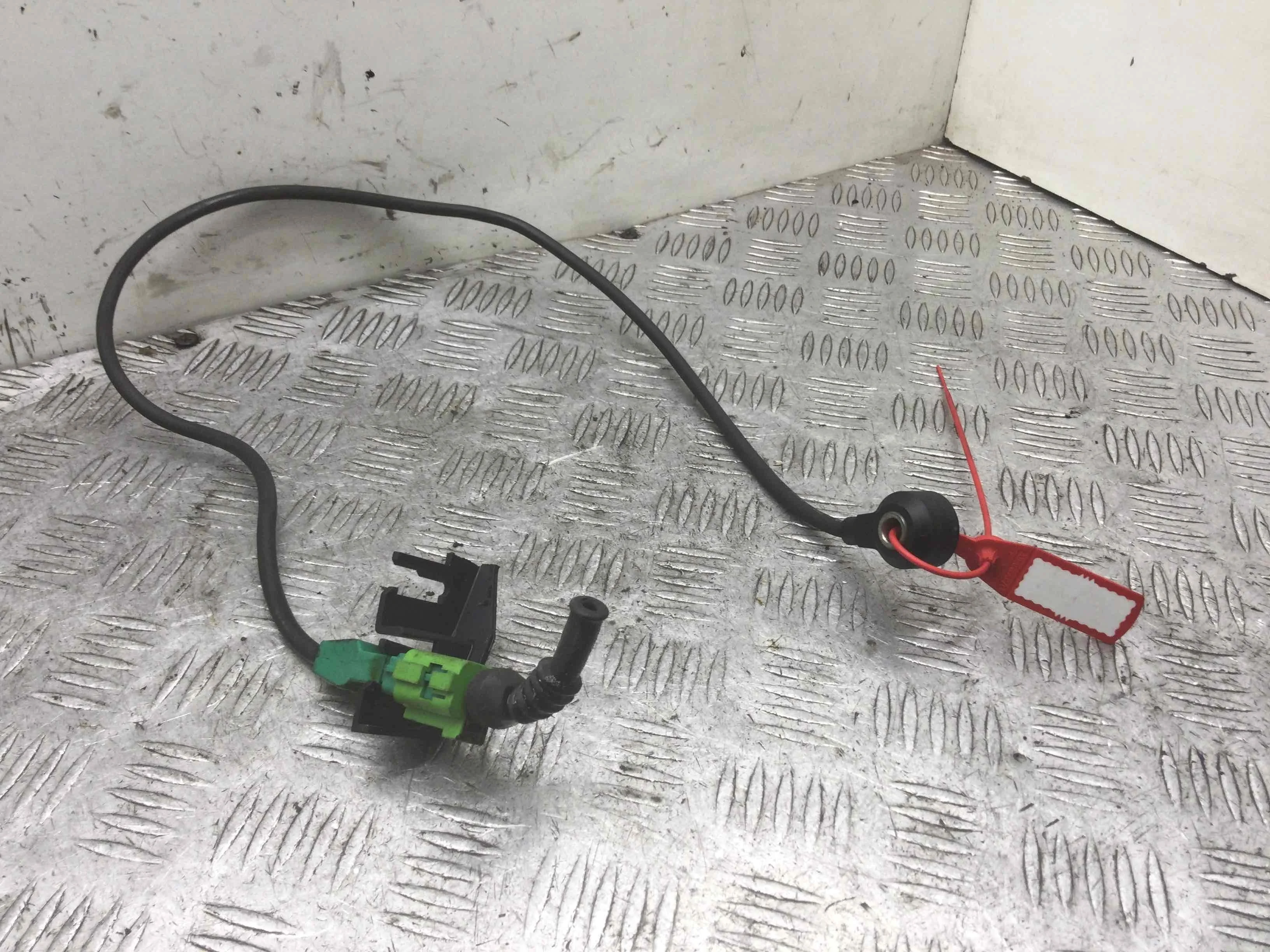 Датчик детонации Audi A4 B6 (2000-2005) бензин 1.8 i Механика Седан