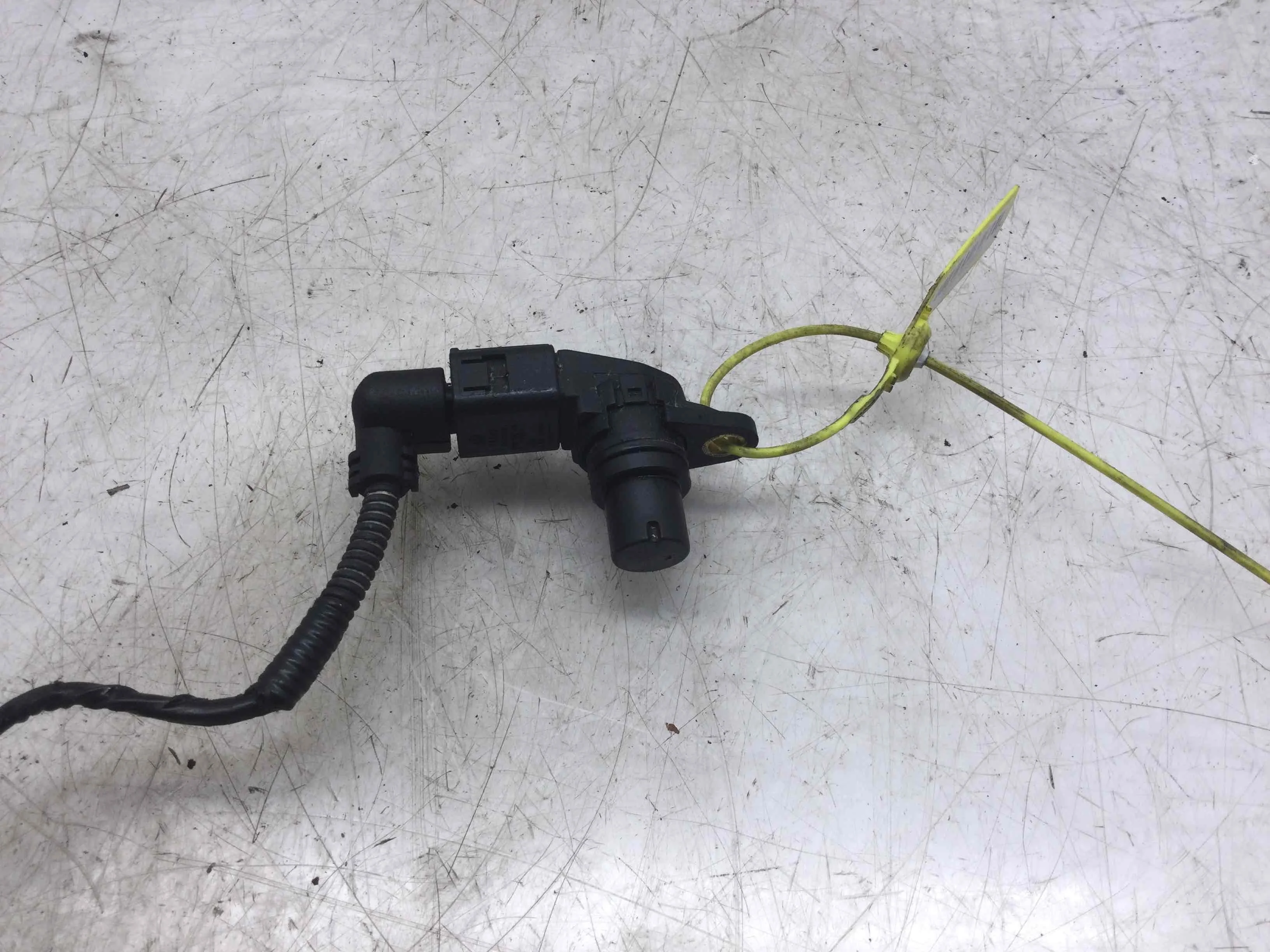 Датчик распредвала Volkswagen Golf 4 поколение (1997-2004) бензин 1.4 i Механика 5-дв, х/б