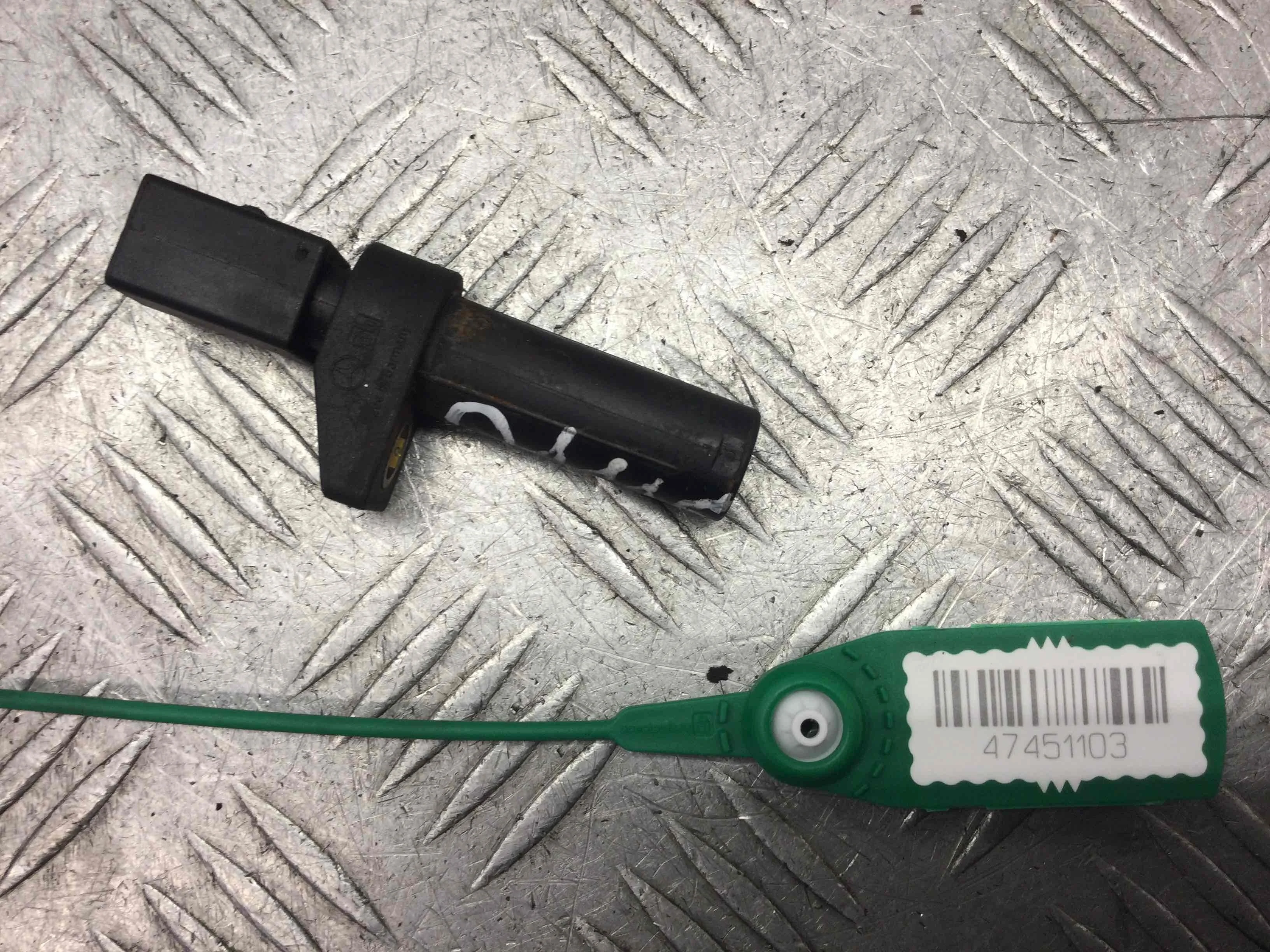 Датчик коленвала Mercedes C-klasse W203/S203/CL203 (2000-2004) дизель 2.2  Автомат Седан