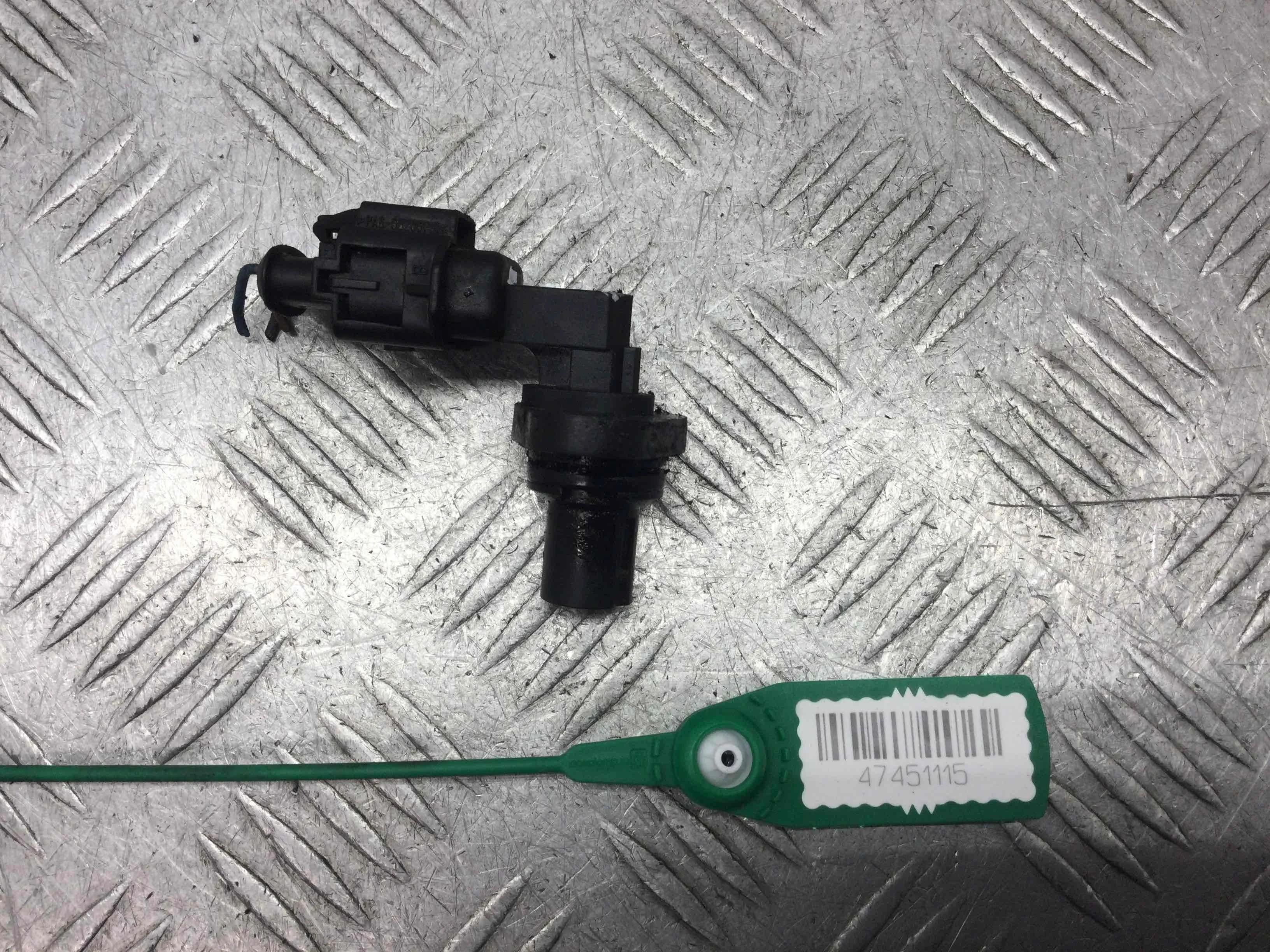 Датчик распредвала Opel Astra H 2004-2007 бензин 1.8  Механика Седан