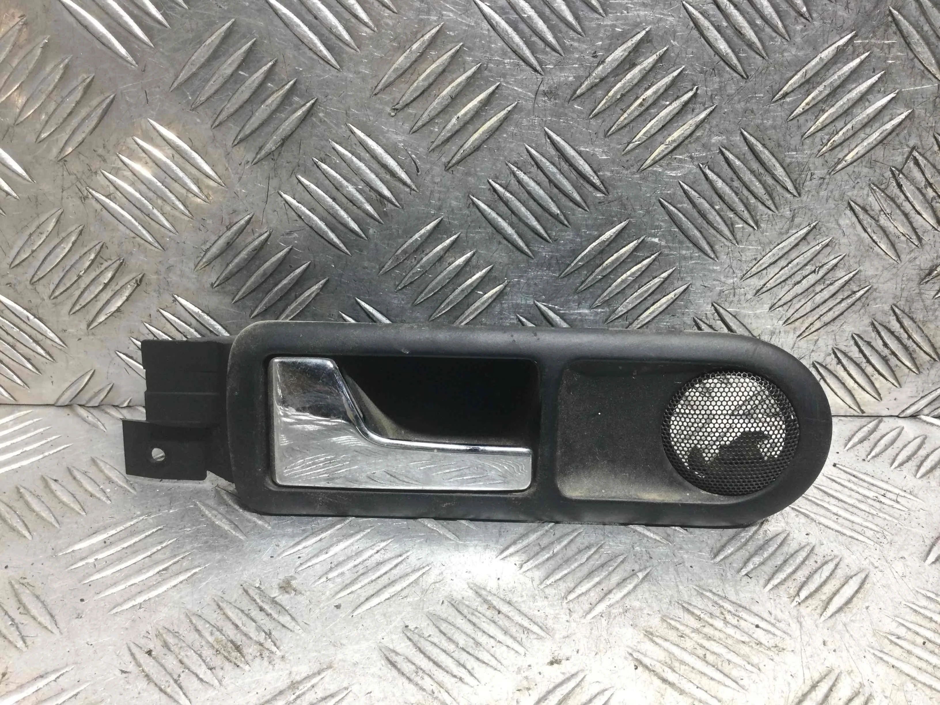 Ручка внутренняя задняя левая Volkswagen Passat B5 (1996-2000) дизель 1.9 TDI Механика Универсал