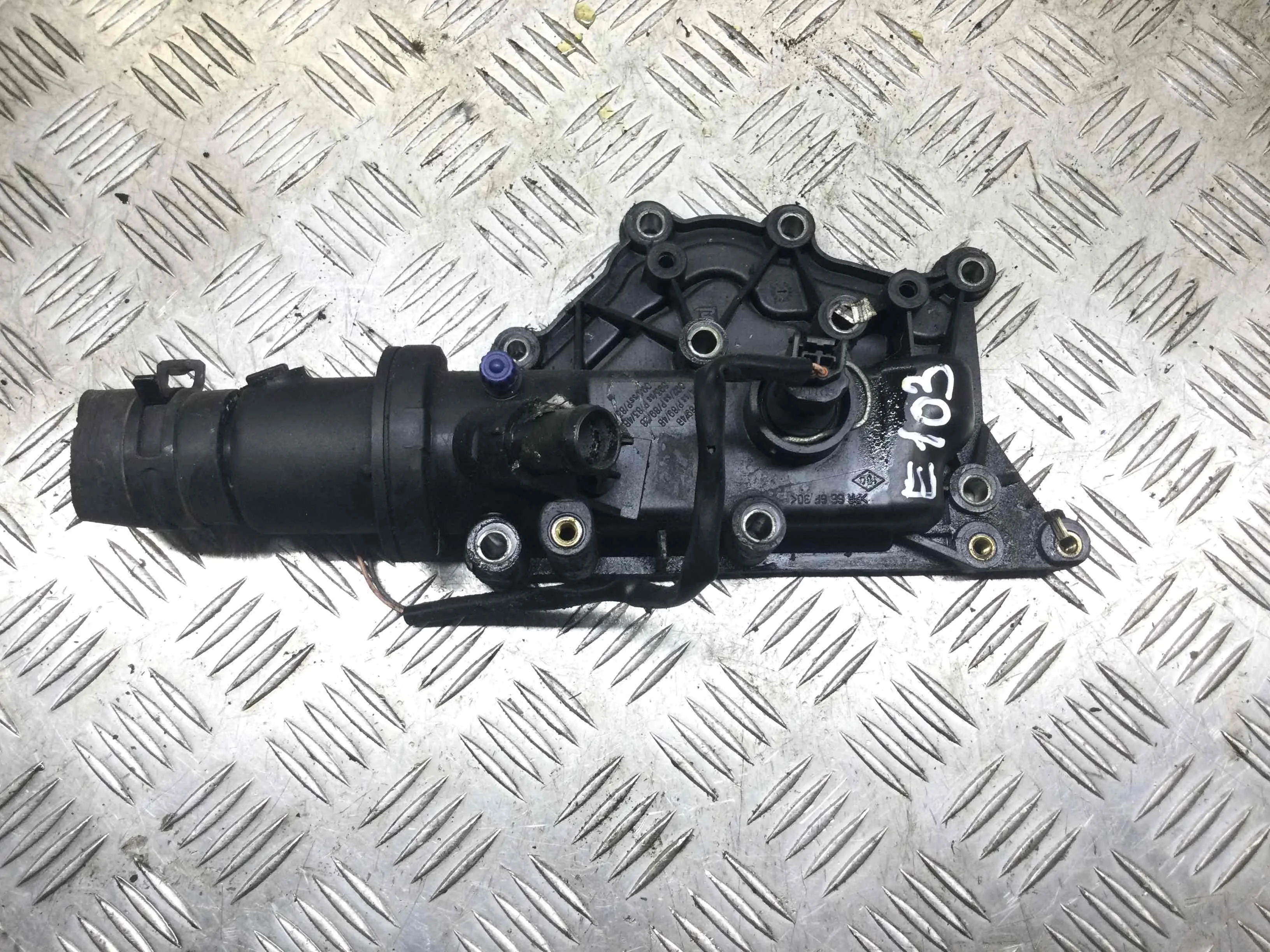 Корпус термостата Renault Scenic 2 поколение (2003-2006) бензин 1.6 i Автомат Минивэн