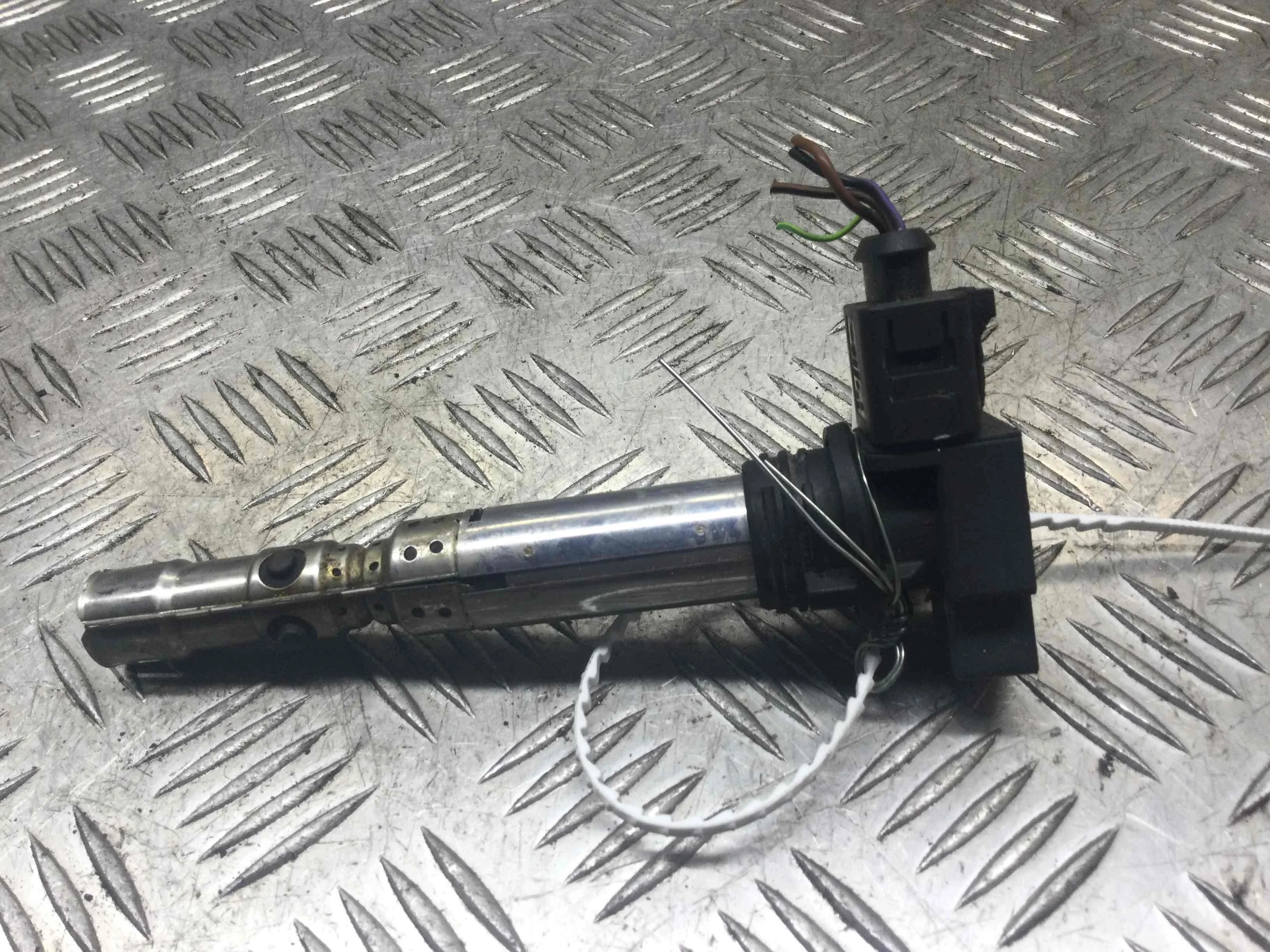 Катушка зажигания Volkswagen Fox 1 поколение (2003-2009) бензин 1.2 i Механика Х/б