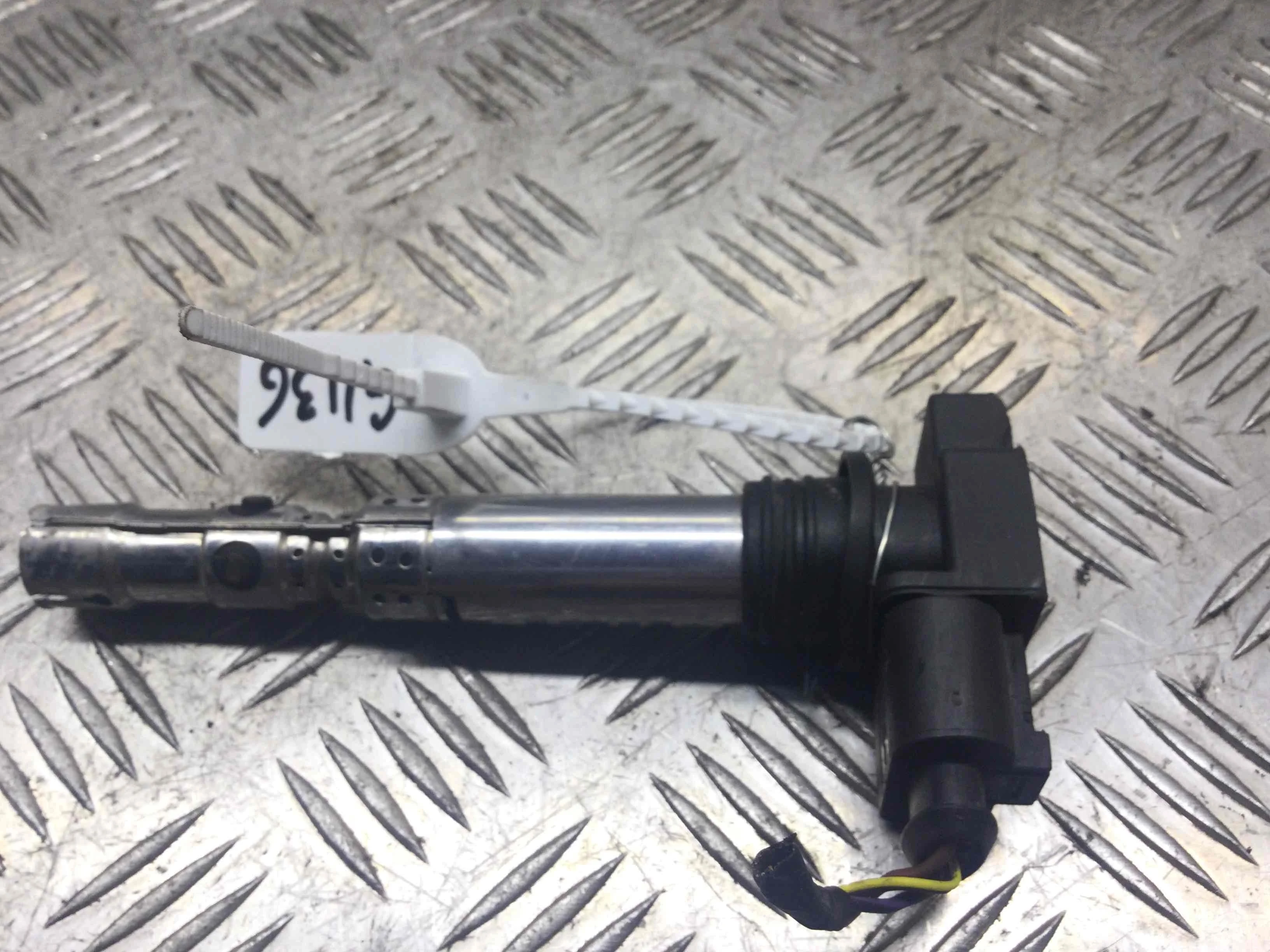 Катушка зажигания Volkswagen Fox 1 поколение (2003-2009) бензин 1.2 i Механика Х/б