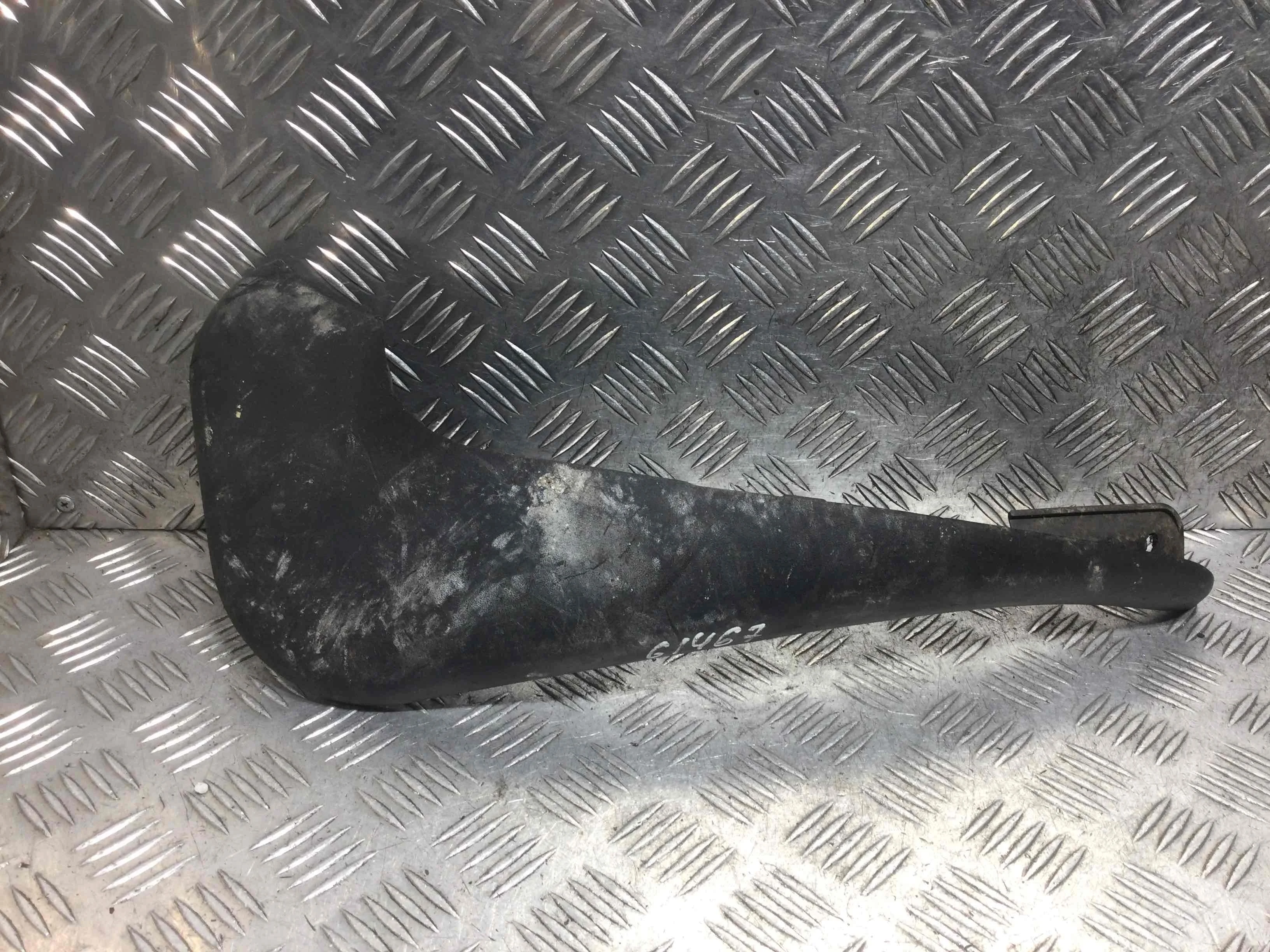 Брызговик Ford Mondeo 3 поколение (2000-2003) дизель 2.0 TDCi Автомат Седан