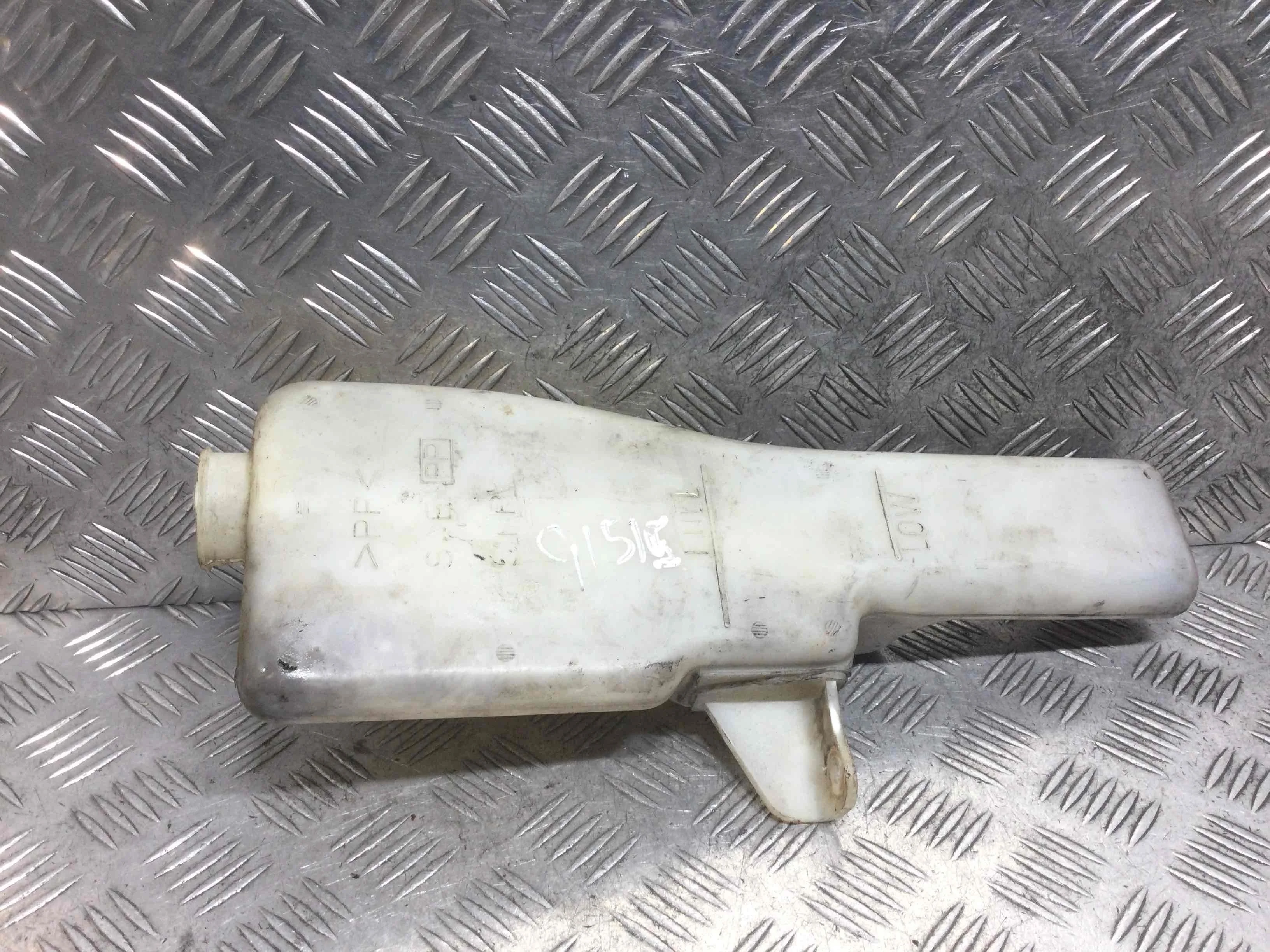 Бачок расширительный Mitsubishi Carisma 1 поколение (1995-2000) бензин 1.6 i Механика Х/б