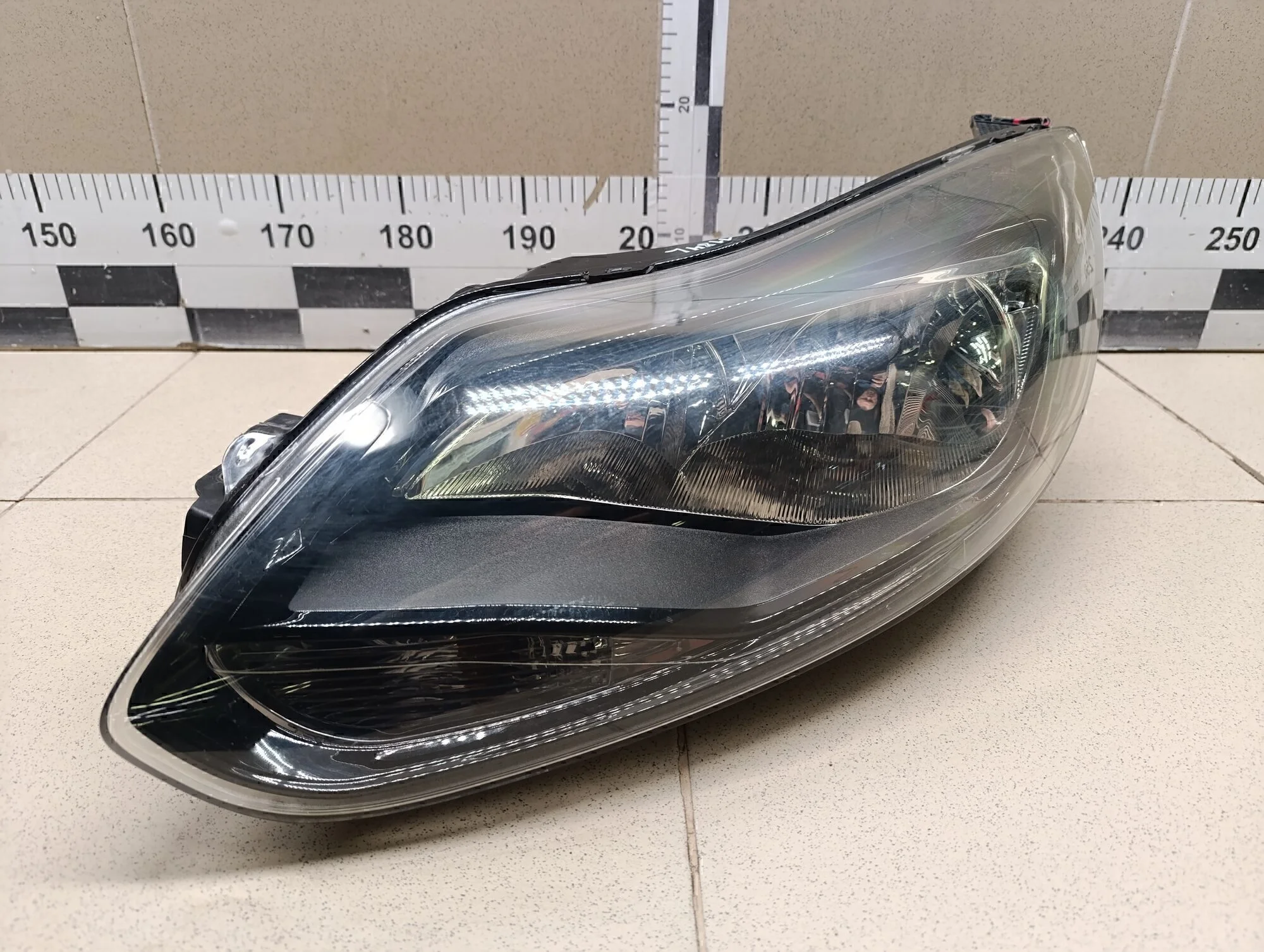 Фара левая Focus III 2011>