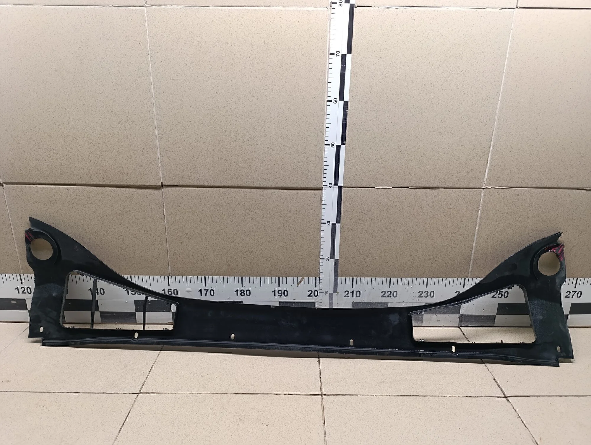 Решетка стеклооч. (планка под лобовое стекло) Focus III 2011>