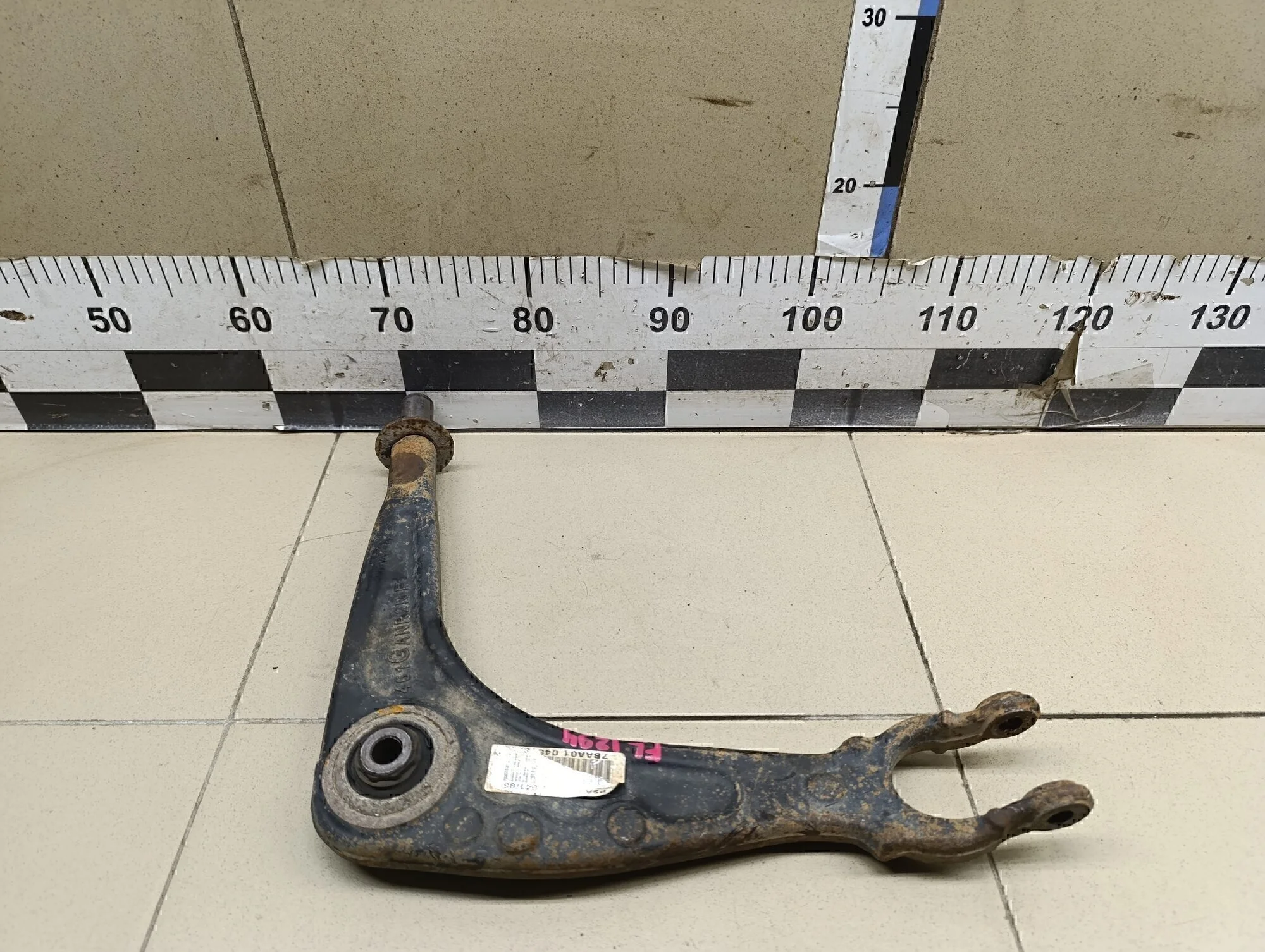 Рычаг передний нижний левый 407 2004-2010