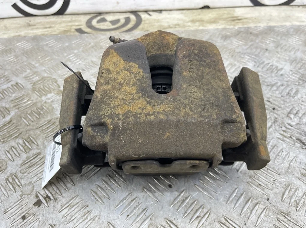 Суппорт тормозной BMW X5 E70