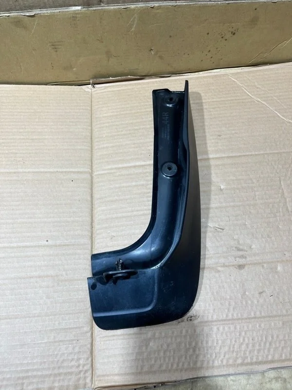 Брызговик TOYOTA HIGHLANDER 2014 766210E010 GSU55 2GR-FE 3.5, передний правый