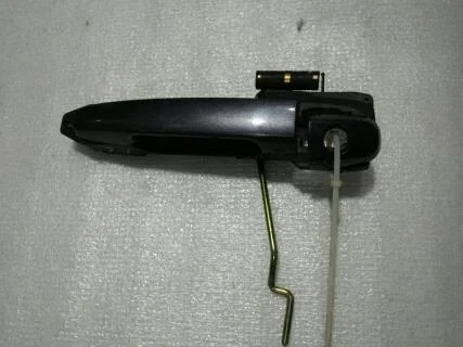 Б.у. ручка двери TOYOTA AVENSIS AZT250 TOYOTA AVENSIS AZT250