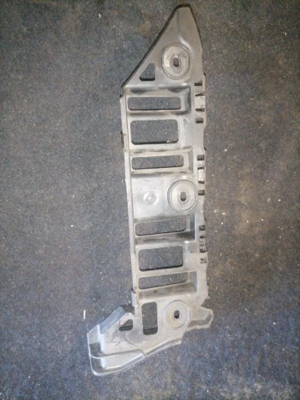 Кронштейн бампера Volkswagen Touran 2008 1T2